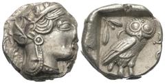 Greek Attika. Athen. Tetradrachme (Silber). Ca. 454 - 404 v. Chr. Vs: Kopf der Athena mit ölzweiggeschmücktem attischem Helm, Ohranhänger und Halskette rechts. Rs: Eule nach rechts stehend, Kopf en fa