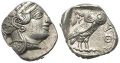 Greek Attika. Athen. Tetradrachme (Silber). Ca. 454 - 404 v. Chr. Vs: Kopf der Athena mit ölzweiggeschmücktem attischem Helm, Ohranhänger und Halskette rechts. Rs: Eule nach rechts stehend, Kopf en fa