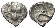 Greek Dynasten von Lykien. Perikles (ca. 380 - 360 v. Chr.). 1/3 Stater (Silber). Ungesicherte lykische Münzstätte. Vs: Löwenfell en face. Rs: Triskeles in vertieftem Rund. 16 mm. 2,69 g. Müseler VIII
