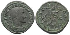Roman Imperial Coinage Maximinus I. Thrax (235 - 238 n. Chr.). Sesterz (Bronze). 235 - 236 n. Chr. Rom. Vs: IMP MAXIMINVS PIVS AVG. Büste mit Lorbeerkranz, Paludament und Panzer rechts. Rs: VICTORIA A
