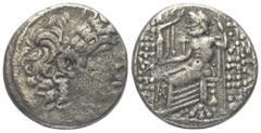 Roman Provincial Seleukis und Pierien. Antiochia am Orontes. Augustus (31 v. - 14 n. Chr.). Tetradrachme (Silber). Jahr nicht lesbar. Vs: Kopf des Philippos I. mit Diadem rechts. Rs: Zeus mit Nike und