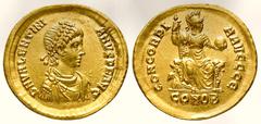 Roman Imperial Coinage Valentinianus II. (375 - 392 n. Chr.). Solidus (Gold). 383 - 388 n. Chr. Constantinopolis. Vs: D N VALENTINI - ANVS P F AVG. Büste mit Perldiadem, Paludament und Panzer rechts. 