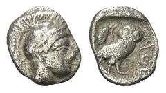 Greek Attika. Athen. Obol (Silber). Ca. 454 - 404 v. Chr. Vs: Kopf der Athena mit ölzweiggeschmücktem, attischem Helm, Ohranhänger und Halskette rechts. Rs: Eule nach rechts stehend, den Kopf en face,