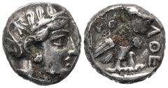 Greek Attika. Athen. Tetradrachme (Silber, subärat). Ca. 353 - 294 v. Chr. Vs: Kopf der Athena mit ölzweiggeschmücktem attischem Helm, Ohranhänger und Halskette rechts. Rs: Eule nach rechts stehend, K