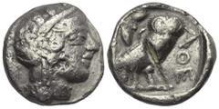 Greek Attika. Athen. Gegengestempelte Prägungen. Tetradrachme (Silber). Ca. 454 - 404 v. Chr. Vs: Kopf der Athena mit ölzweiggeschmücktem attischem Helm, Ohranhänger und Halskette rechts. Rs: Eule nac