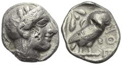 Greek Attika. Athen. Gegengestempelte Prägungen. Tetradrachme (Silber). Ca. 454 - 404 v. Chr. Vs: Kopf der Athena mit ölzweiggeschmücktem attischem Helm, Ohranhänger und Halskette rechts. Rs: Eule nac