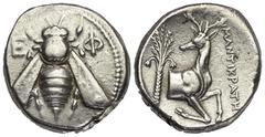Greek Ionien. Ephesos. Tetradrachme (Silber). Ca. 350 - 340 v. Chr. Vs: Biene zwischen Ethnikon. Rs: Hirschprotome mit zurückgewandtem Kopf nach rechts kniend, im Feld links Palme; Magistratsname Mant