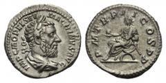 MACRINUS (217 - 218 n. Chr.). Denar. 218 n. Chr. Rom. Vs: IMP C M OPEL SEV - MACRINVS AVG. Büste mit Lorbeerkranz und Paludament rechts. Rs: P M TR P I - I COS P P. Macrinus mit Globus und Szepter auf