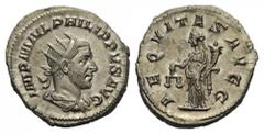 PHILIPPUS I. ARABS (244 - 249 n. Chr.). Antoninian. 245 - 246 n. Chr. Rom. Vs: IMP M IVL PHILIPPVS AVG. Büste mit Strahlenkrone, Paludament und Panzer rechts. Rs: AEQVITAS AVGG. Aequitas mit Waage und