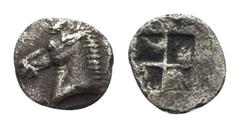 AIOLIS. Kyme (?). Tetartemorion. Ca. 500 - 475 v. Chr. Vs: Pferdekopf links. Rs: Viergeteiltes Quadratum incusum. Klein 332 var. (Pferdekopf rechts). SNG Von Auclock - . SNG Copenhagen - . Fast vorzüg