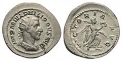 Philippus I. Arabs (244 - 249 n. Chr.). Antoninian. 244 - 245 n. Chr. Rom. Vs: IMP M IVL PHILIPPVS AVG. Büste mit Strahlenkrone, Paludament und Panzer rechts. Rs: VICTORIA AVG. Victoria mit Kranz und 