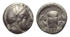 Attika. Athen. Hemidrachme. Ca. 454 - 404 v. Chr. Vs: Kopf der Athena mit ölzweiggeschmücktem, attischem Helm, Ohranhänger und Halskette rechts. Rs: Eule en face stehend, links und rechts Ölzweig. 11 