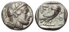 Greek Attika. Athen. Tetradrachme. Ca. 465 - 460 v. Chr. Vs: Kopf der Athena mit ölzweiggeschmücktem, attischem Helm, Ohranhänger und Halskette rechts. Rs: Eule nach rechts stehend, Kopf en face, im F