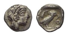 Greek Attika. Athen. Hemiobol. Ca. 465 - 454 v. Chr. Vs: Kopf der Athena mit attischem Helm rechts. Rs: Eule nach rechts stehend, den Kopf en face, im Feld links oben Olivenzweig; das Ganze in Quadrat
