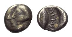 Greek Kleinasien. Ungesicherte Münzstätten. Hemiobol. 5. - 4. Jhdt. v. Chr. Vs: Männlicher Kopf links. Rs: Getreidekorn. 7 mm. 0,43 g. Vgl. CNG E-Auction 390, 183. Sehr selten. Vs. Doppelschlag, sehr 