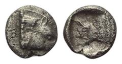 Greek Dynasten von Lykien. Unbestimmte Dynasten. Obol. Ca. 490 - 440 v. Chr. Vs: Eberkopf rechts. Rs: Androkephale Stierprotome links; das Ganze in Quadratum incusum. 10 mm. 0,88 g. Vgl. CNG, Electron