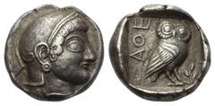 Greek Attika. Athen. Tetradrachme. Ca. 500 - 490 v. Chr. Vs: Kopf der Athena mit attischem Helm und Ohranhänger rechts. Rs: Eule nach rechts stehend, Kopf en face; im Feld links Ethnikon und rechts un