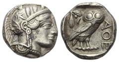 Greek Attika. Athen. Tetradrachme. Ca. 454 - 404 v. Chr. Vs: Kopf der Athena mit ölzweiggeschmücktem, attischem Helm, Ohranhänger und Halskette rechts. Rs: Eule nach rechts stehend, Kopf en face, im F