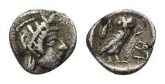Greek Attika. Athen. Hemiobol. Ca. 485 - 480 v. Chr. Vs: Kopf der Athena mit attischem Helm rechts. Rs: Eule nach rechts stehend, den Kopf en face, im Feld links oben Olivenzweig; das Ganze in Quadrat