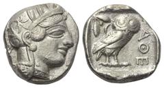 Greek Attika. Athen. Tetradrachme. Ca. 454 - 404 v. Chr. Vs: Kopf der Athena mit ölzweiggeschmücktem, attischem Helm, Ohranhänger und Halskette rechts. Rs: Eule nach rechts stehend, Kopf en face, im F