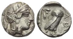 Greek Attika. Athen. Tetradrachme. Ca. 454 - 404 v. Chr. Vs: Kopf der Athena mit ölzweiggeschmücktem, attischem Helm, Ohranhänger und Halskette rechts. Rs: Eule nach rechts stehend, Kopf en face, im F