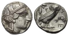 Greek Attika. Athen. Tetradrachme. Ca. 454 - 404 v. Chr. Vs: Kopf der Athena mit ölzweiggeschmücktem, attischem Helm, Ohranhänger und Halskette rechts. Rs: Eule nach rechts stehend, Kopf en face, im F