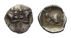 Greek Karien. Unbestimmte Münzstätte. Tetartemorion. Ca. 500 - 450 v. Chr. Vs: Vorderteil zweier Stiere einander gegenüber. Rs: Stierprotome in vertieftem Quadrat links. 6 mm. 0,15 g. SNG Kayhan 968; 