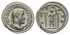 Roman Imperial Maximinus I. Thrax (235 - 238 n. Chr.). Denar. 235 n. Chr. Rom. Vs: IMP MAXIMINVS PIVS AVG. Büste mit Lorbeerkranz, Paludament und Panzer rechts. Rs: P M TR P P P. Maximinus mit erhoben