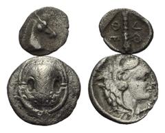 Greek Griechische Münzen - Lots. Thessalien / Boiotien Thessalische Liga / Theben. Lot (2 Stück): 1 Hemiobol, 1 Obol. 4. Jhdt. v. Chr. Vs: Pferdekopf rechts / Boiotischer Schild. Rs: Keule / Heraklesk