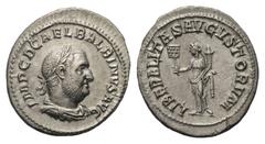 Roman Imperial Balbinus (238 n. Chr.). Denar (Silber). 238 n. Chr. Rom. Vs: IMP C D CAEL BALBINVS AVG. Büste mit Lorbeerkranz, Paludament und Panzer rechts. Rs: LIBERALITAS AVGVSTORVM. Liberalitas mit