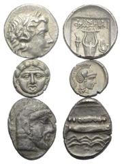 Greek Griechische Münzen - Lots. Lykien / Pisidien / Phönikien. Lykischer Bund - Phaselis / Selge / Arados. Lot (3 Stück, Silber): 1 Drachme, 1 Obol, 1 Tetrobol. 4. - 2. Jhdt. v. Chr. Vs: Apollonkopf 