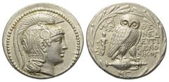 Greek Attika. Athen. Tetradrachme (Silber). Ca. 135 - 134 v. Chr. Vs: Kopf der Athena mit attischem Helm rechts. Rs: Eule auf liegender Amphora nach rechts stehend, den Kopf en face, auf der Amphora M