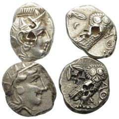 Lots - Ancient Coins Griechische Münzen - Lots. Attika. Athen. Lot (2 Stück, Silber): 2 Tetradrachmen, 4. - 3. Jhdt. v. Chr. Vs: Athenakopf rechts. Rs: Eule nach rechts stehend, Kopf en face. Z. T. Pr