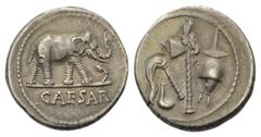Roman Imperatorial C. Iulius Caesar. Denar (Silber). 49 - 48 v. Chr. Mobile Feldmünzstätte Caesars in Spanien oder Gallien. Vs: CAESAR. Elefant nach rechts schreitend und dabei einen schlangenartigen,