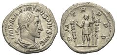 Roman Imperial Maximinus I. Thrax (235 - 238 n. Chr.). Denar (Silber). 235 n. Chr. Rom. Vs: IMP MAXIMINVS PIVS AVG. Büste mit Lorbeerkranz, Paludament und Panzer rechts. Rs: P M TR P P P. Maximinus mi