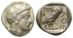 Greek Attika. Athen. Tetradrachme (Silber). Ca. 454 - 404 v. Chr. Vs: Kopf der Athena mit ölzweiggeschmücktem, attischem Helm, Ohranhänger und Halskette rechts. Rs: Eule nach rechts stehend, Kopf en f