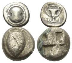 Greek Coins - Lots Griechische Münzen - Lots. Boiotien / Inseln vor Attika. Boiotischer Bund / Aigina. Lot (2 Stück, Silber): 1 Hemidrachme, 1 Stater. 6. - 4. Jhdt. v. Chr. Vs: Boiotischer Schild / Sc