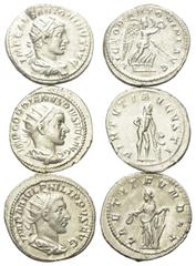 Roman Coins - Lots Römische Münzen - Lots. Elagabalus (218 - 222 n. Chr.) / Gordianus III. (238 - 244 n. Chr.) / Philippus I. Arabs (244 - 249 n. Chr.). Lot (3 Stück): 3 Antoniniane (Silber). Rom. Vs: