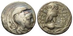 Greek Attika. Athen. Tetradrachme (Silber). Ca. 124 / 123 v. Chr. Vs: Kopf der Athena mit attischem Helm rechts. Rs: Eule auf liegender Amphora nach rechts stehend, den Kopf en face, auf der Amphora M
