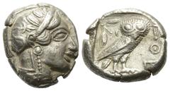 Greek Attika. Athen. Tetradrachme (Silber). Ca. 454 - 404 v. Chr. Vs: Kopf der Athena mit ölzweiggeschmücktem, attischem Helm, Ohranhänger und Halskette rechts. Rs: Eule nach rechts stehend, Kopf en f