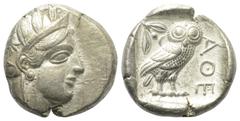 Greek Attika. Athen. Tetradrachme (Silber). Ca. 454 - 404 v. Chr. Vs: Kopf der Athena mit ölzweiggeschmücktem, attischem Helm, Ohranhänger und Halskette rechts. Rs: Eule nach rechts stehend, Kopf en f