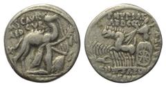 Roman Republican M. Scaurus und P. Hypsaeus. Denar (Silber). 58 v. Chr. Rom. Vs: M SCAVR / AED CVR / EX - S C / REX ARETAS. König Aretas mit Ölzweig nach rechts kniend und Dromedar am Zügel haltend. R