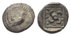 Greek Dynasten von Lykien. Teththiweibi (ca. 450 - 430/420 v. Chr.). 1/6 Stater (Diobol, Silber). Kandyba (?). Vs: Hahn nach rechts stehend. Rs: Tetraskeles in vertieftem Quadrat. 11 mm. 1,07 g. Visma