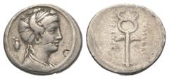 Roman Republican M. Plaetorius Cest. Denar (Silber). 69 v. Chr. Rom. Vs: Drapierte Frauenbüste, die Frisur mit Mohnköpfen verziert, dahinter Beizeichen Kanne. Rs: M PLAETORI - CEST EX S C. Geflügelter