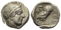 Greek Attika. Athen. Tetradrachme (Silber). Ca. 454 - 404 v. Chr. Vs: Kopf der Athena mit ölzweiggeschmücktem attischem Helm, Ohranhänger und Halskette rechts. Rs: Eule nach rechts stehend, Kopf en fa