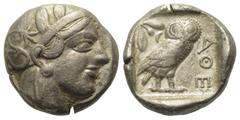 Greek Attika. Athen. Tetradrachme (Silber). Ca. 454 - 404 v. Chr. Vs: Kopf der Athena mit ölzweiggeschmücktem attischem Helm, Ohranhänger und Halskette rechts. Rs: Eule nach rechts stehend, Kopf en fa
