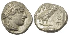 Griechische Münzen Attika. Athen. Tetradrachme (Silber). Ca. 454 - 404 v. Chr. Vs: Kopf der Athena mit ölzweiggeschmücktem attischem Helm, Ohranhänger und Halskette rechts. Rs: Eule nach rechts stehen