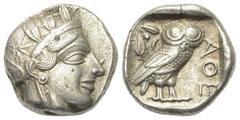 Greek Attika. Athen. Tetradrachme (Silber). Ca. 454 - 404 v. Chr. Vs: Kopf der Athena mit ölzweiggeschmücktem attischem Helm, Ohranhänger und Halskette rechts. Rs: Eule nach rechts stehend, Kopf en fa