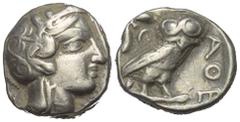 Greek Attika. Athen. Tetradrachme (Silber). Ca. 454 - 404 v. Chr. Vs: Kopf der Athena mit ölzweiggeschmücktem attischem Helm, Ohranhänger und Halskette rechts. Rs: Eule nach rechts stehend, Kopf en fa