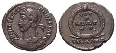 Roman Imperial Coinage Iulianus II. Apostata (360 - 363 n. Chr.). Centenionalis. 360 - 363 n. Chr. Trier. Vs: D N FL CL IVLI-ANVS P F AVG. Behelmte Büste mit Perldiadem, Panzer, Schild und Speer links